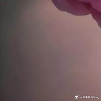 每日一善每日‬一善 阳光信用  善待别人，是一种优秀的品德，善待自己，是一种优雅