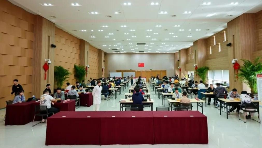 陈毅杯预选赛~
陈扬赵炎等率先晋级本赛
上海少女徐亦辰遗憾出局


5月1日，第