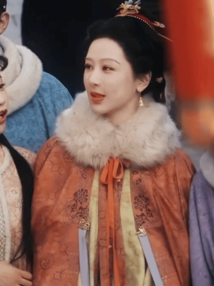 杨紫杨紫 杨紫李祯 这里是李祯和兰儿一起去南京的真的好美啊当时看路透非常惊喜杨紫