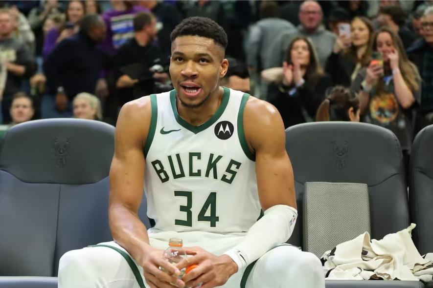 2026年NBA选秀大会即将在明天拉开大幕，华盛顿奇才队手握状元签站到了命运的十