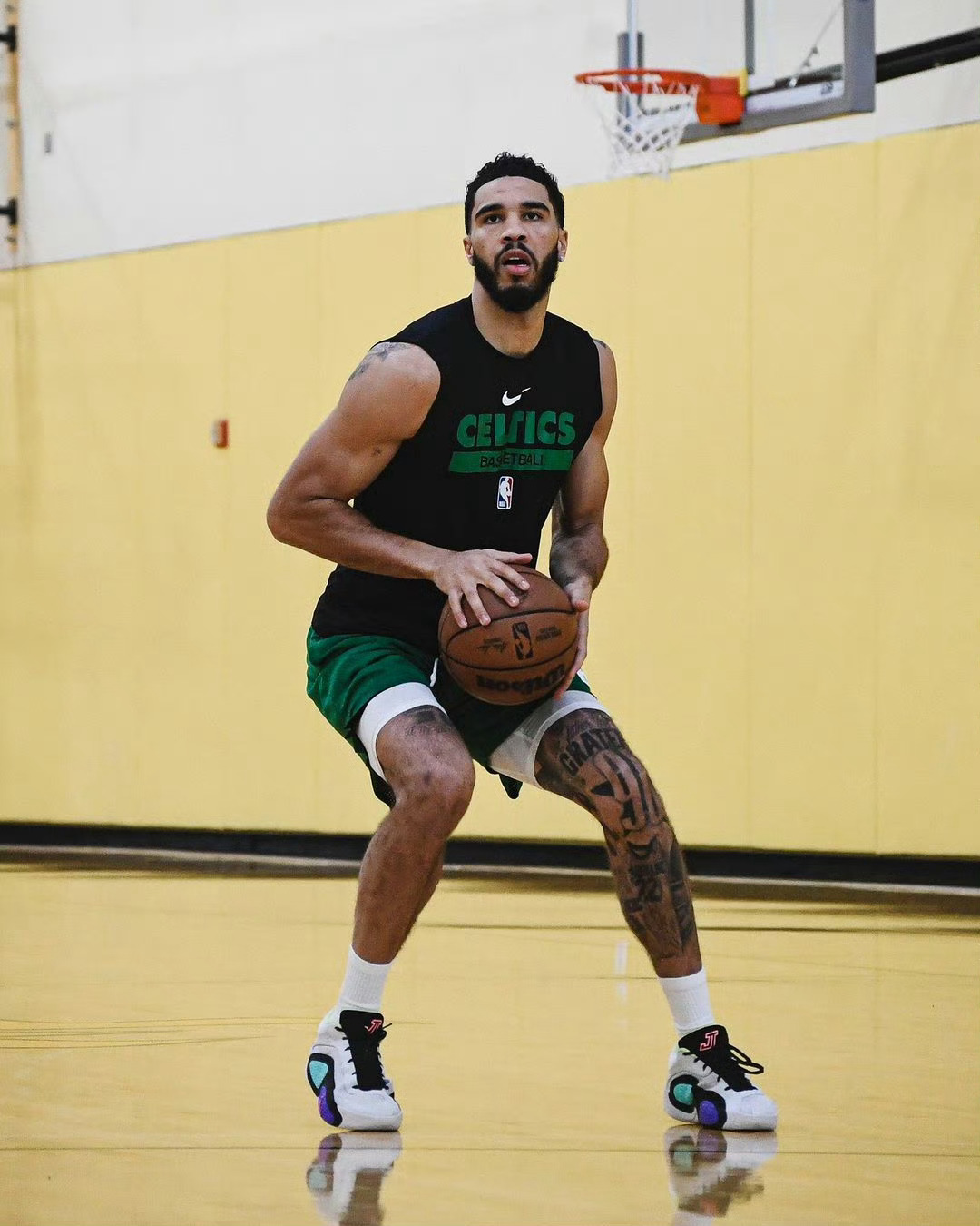 塔图姆今年可能拿到的荣誉全明星首发 100%最佳阵容一阵 0%最佳阵容二诊 80