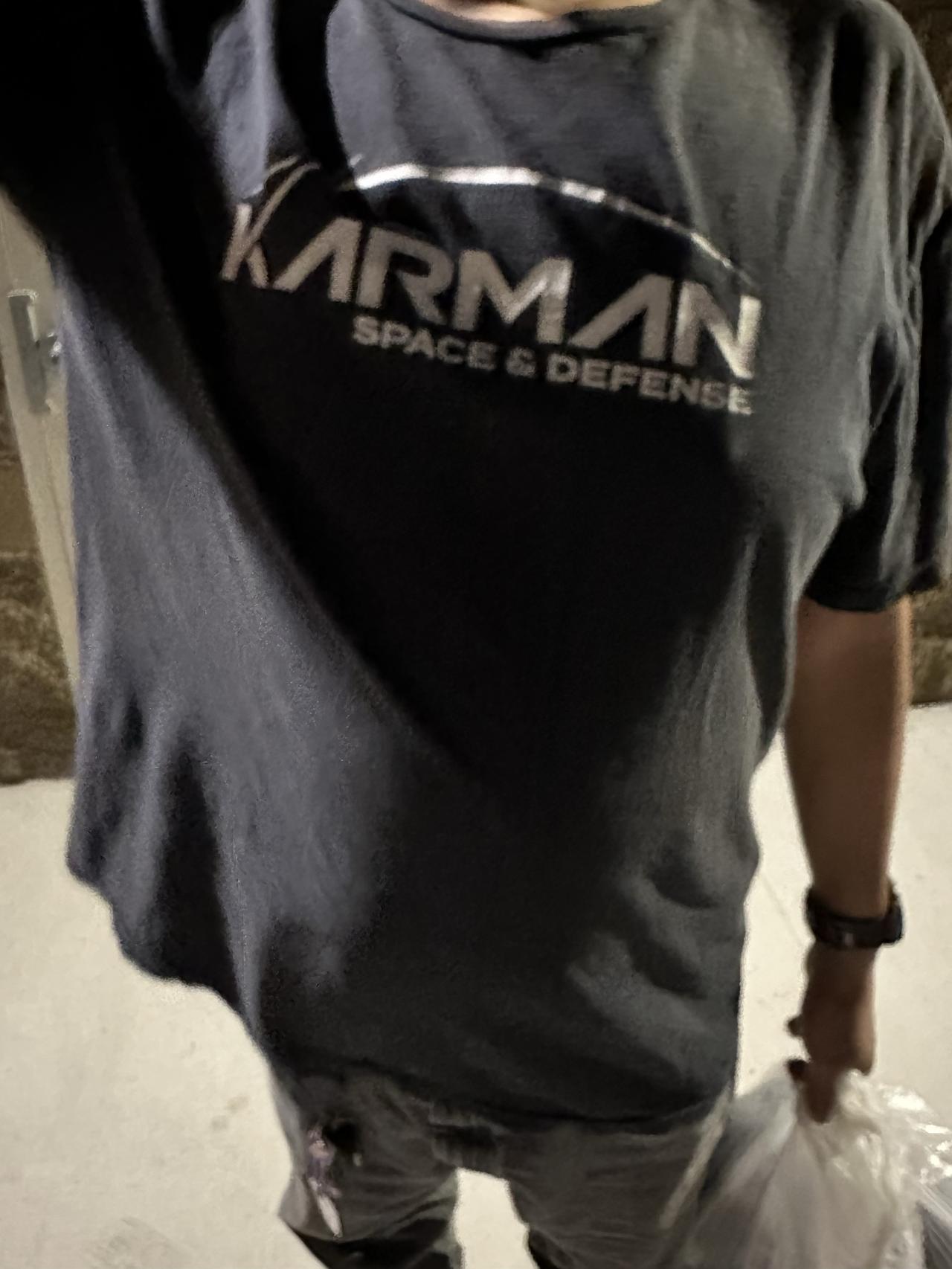 好奇客户胸口的Logo——Karman Space & Defense，随口八卦