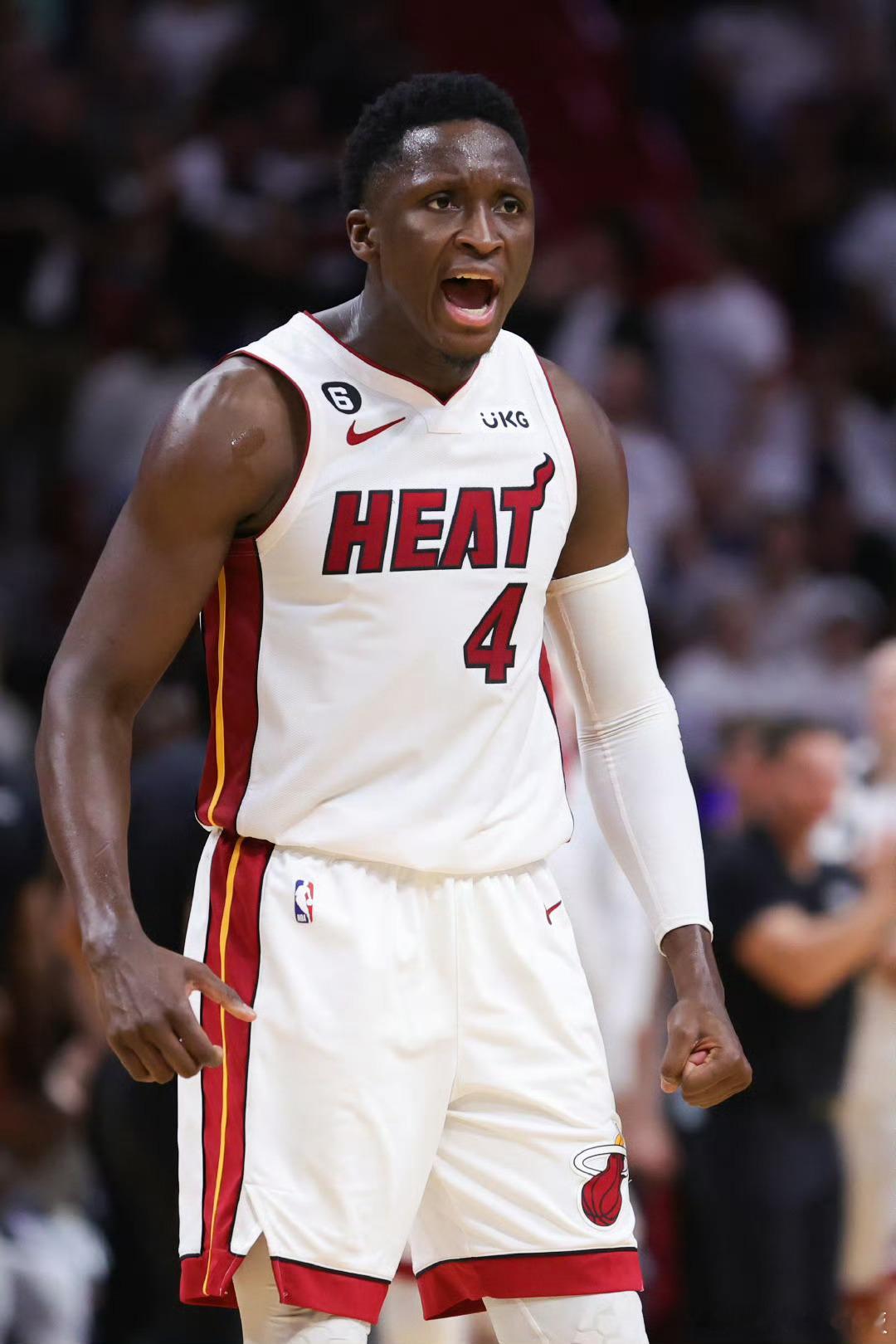 奥拉迪波正在寻求重返NBA！据ESPN报道，今年33岁的奥迪参加了周一早在拉斯维