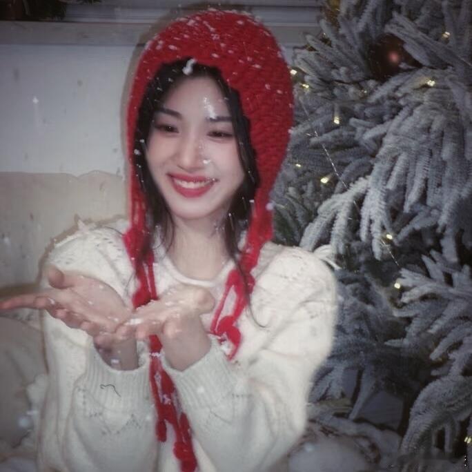 卢昱晓  卢昱晓圣诞系列头像🎄卢昱晓｜ 