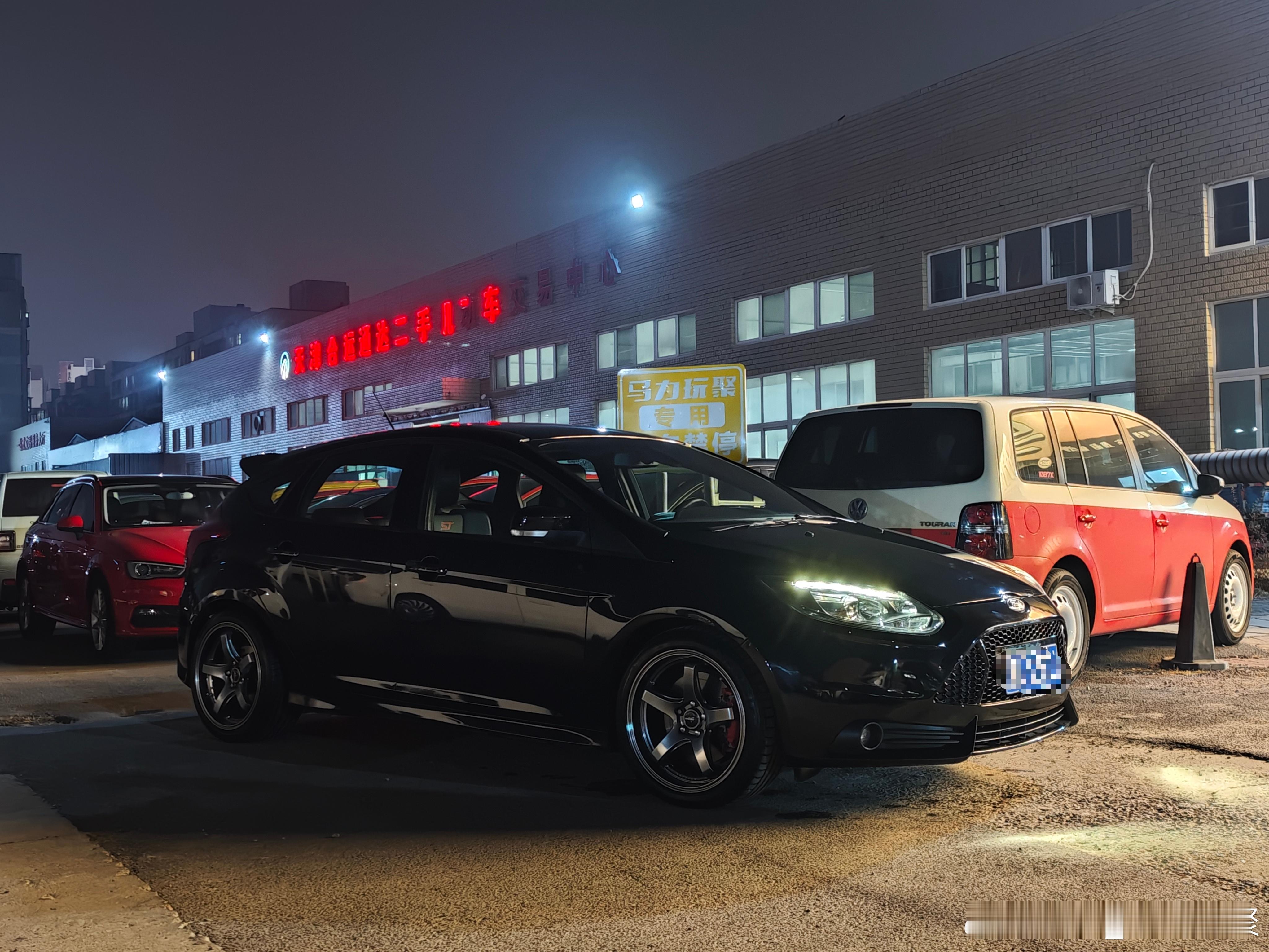 老马在路上马力玩聚天津二手车 好货到店2013福克斯ST/2.0T MT​黑色，