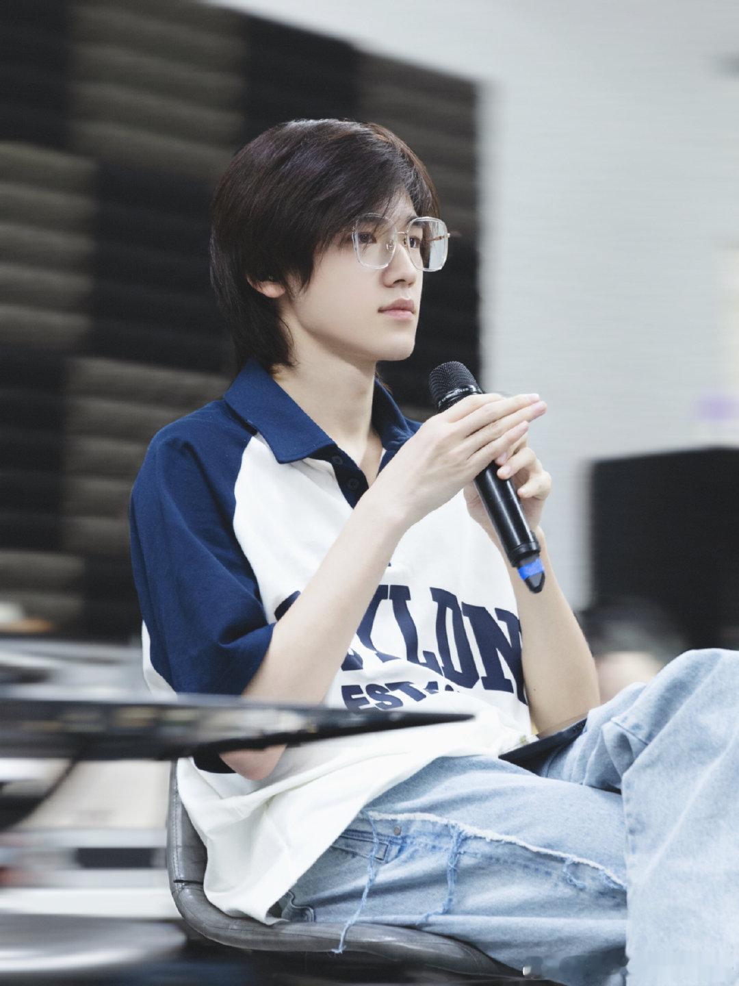 #时代少年团常州站观演出行指南#真的就是满满的贴心啊，给粉丝这样一个观演出行指南