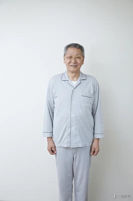 70岁以后，男性还能做到这8件事，晚年状态依然“在线”

70岁，对于许多老人来