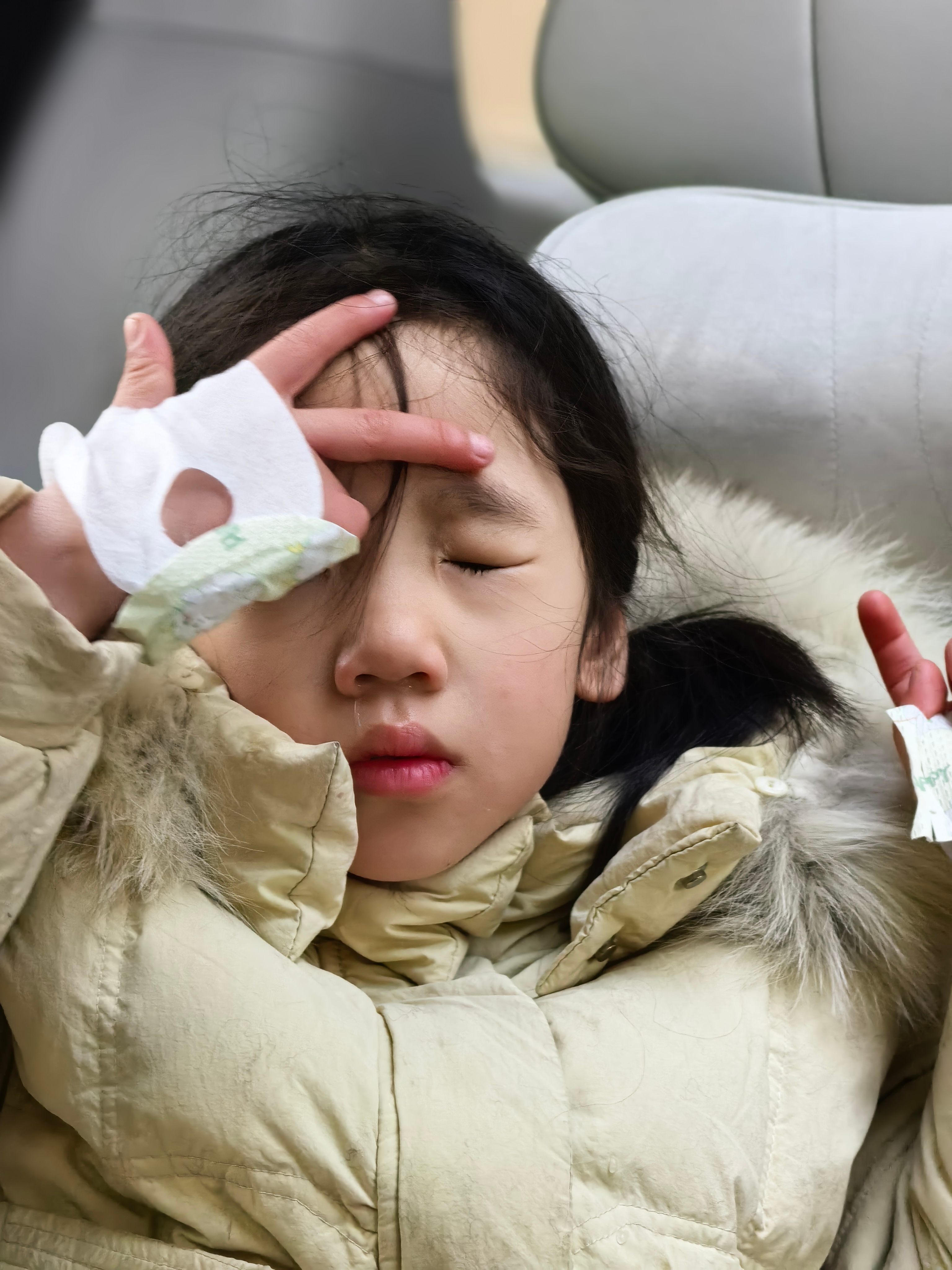 哈尔滨实在太冷了给妹妹冻出高原红了都这一趟幸好有这台岚图梦想家