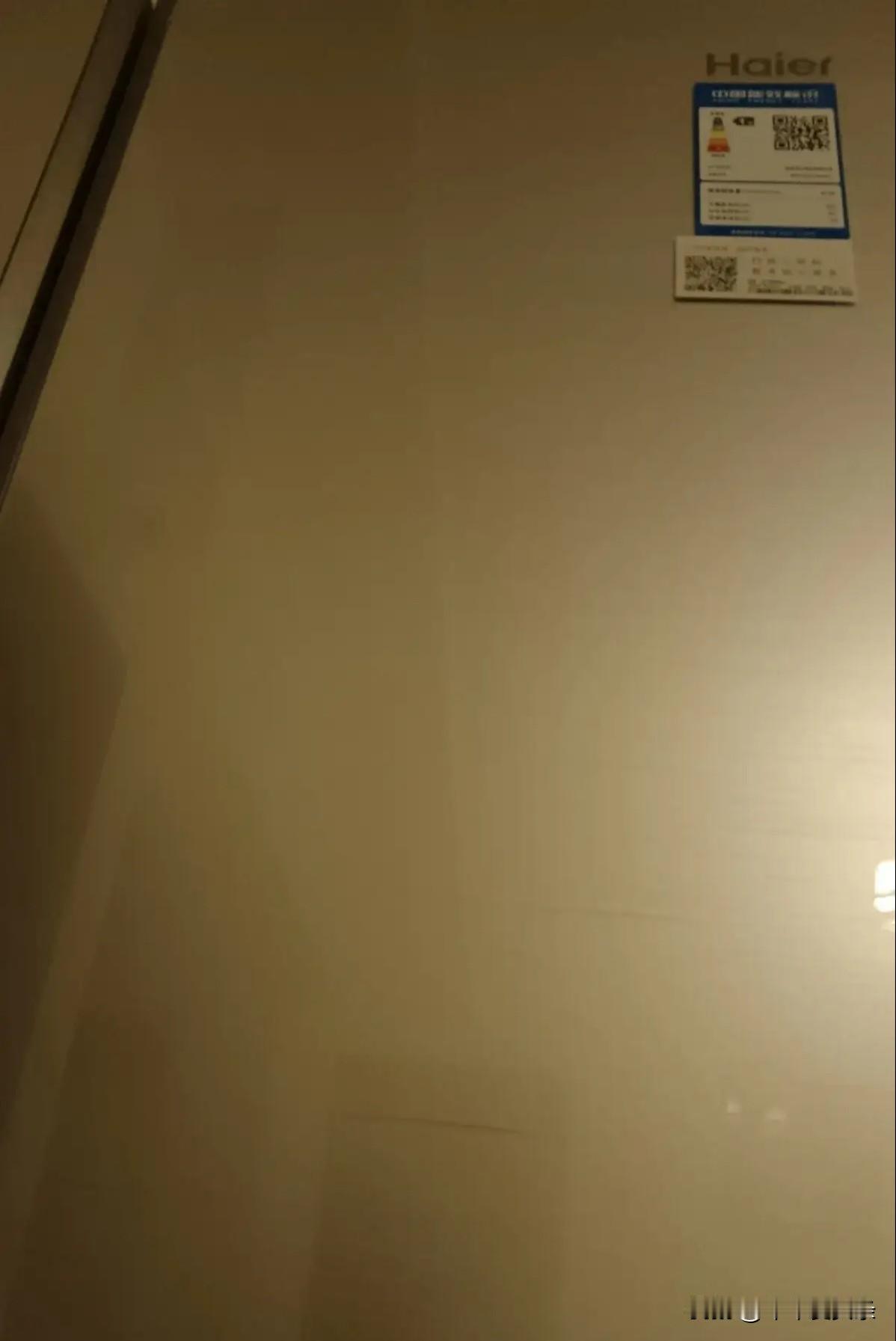 看看老祖宗留下的12个规矩：
1. 左手戴金，右手戴银。
2. 背后教妻，当面教