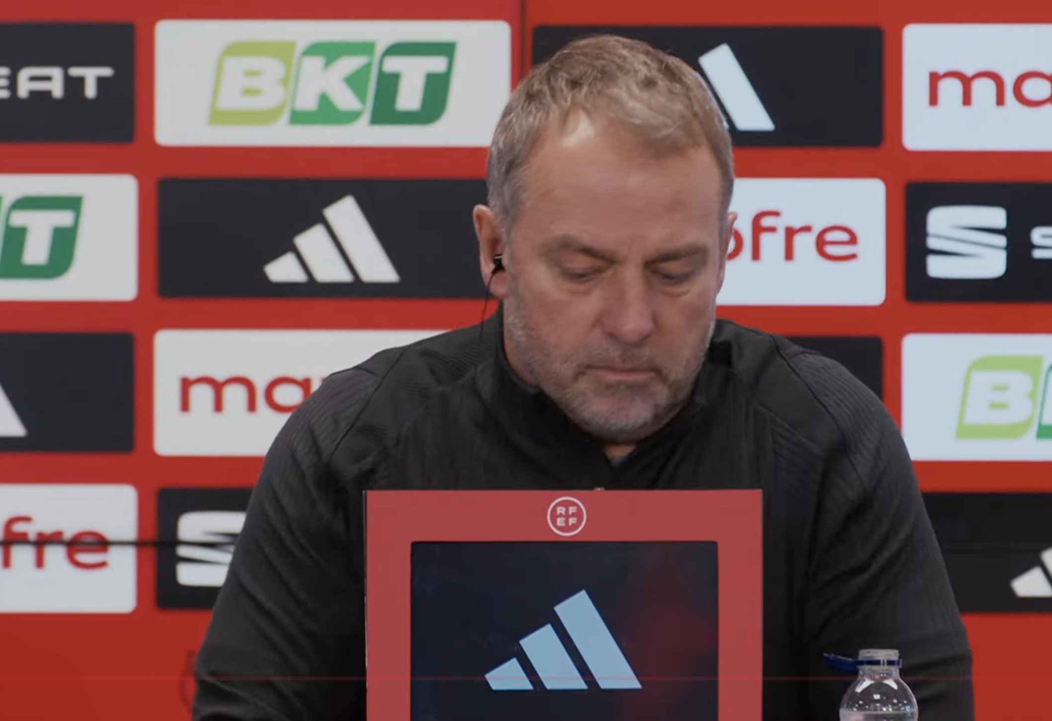 弗里克：“我们遇到了一些问题，拉什福德受伤了，无法出战。这不是好消息，但我相信我