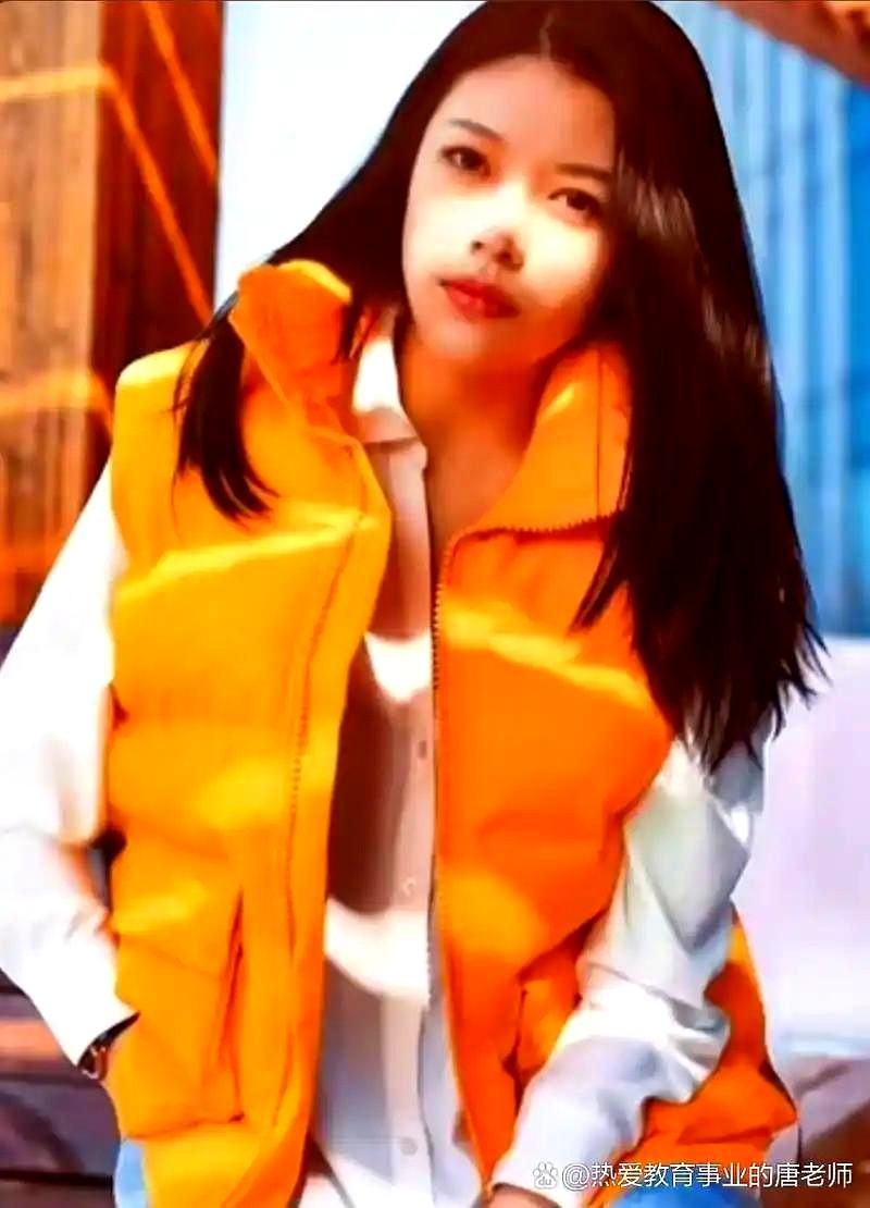 每次看到汪峰的新闻，总会想起那个叫齐丹的姑娘。
三天，就让她放下四川的一切，奋不