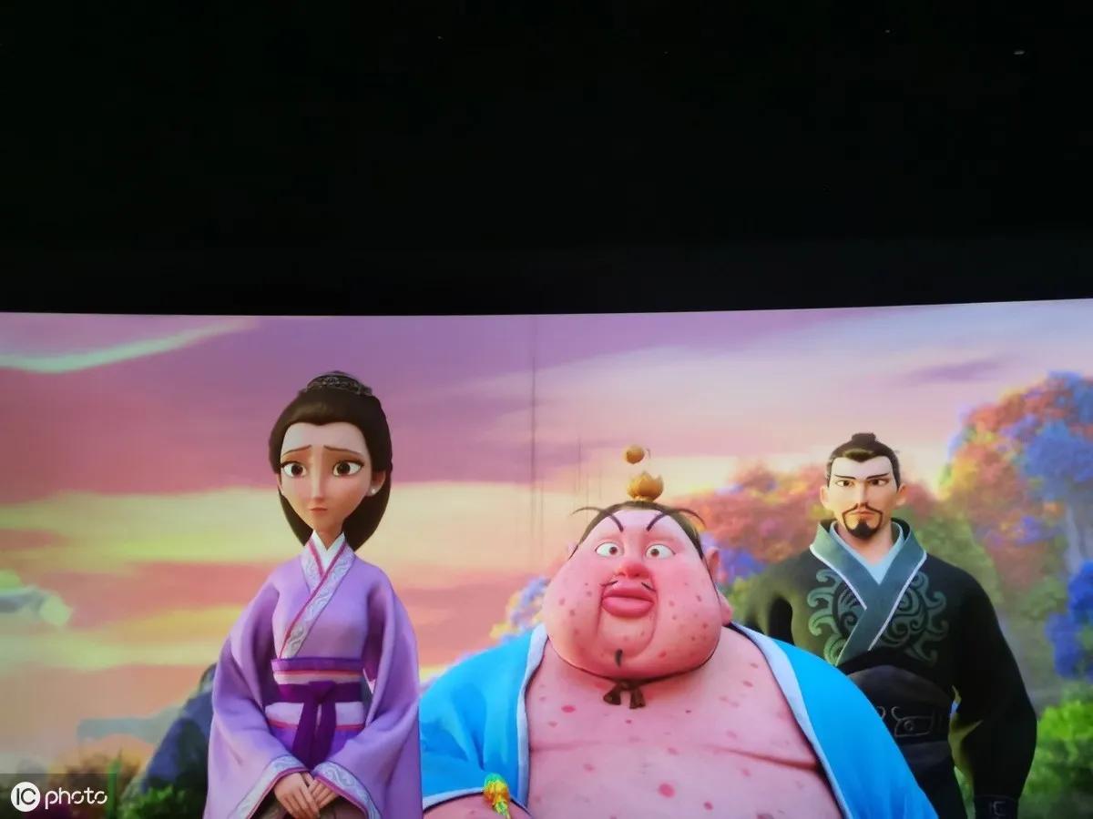 读书避世
突然间有了这么一个想法，有些人喜欢读书，只是想在书中构建起一个理想中的