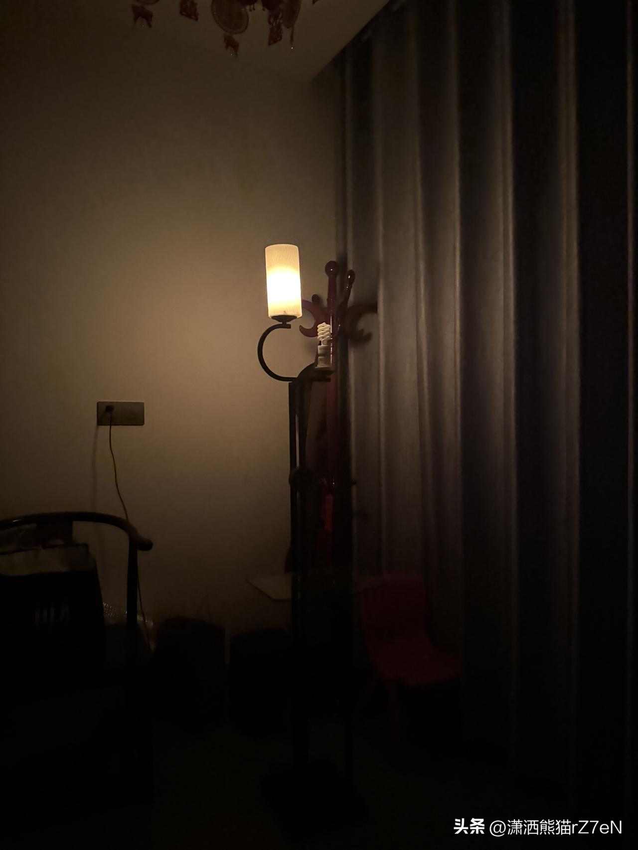 醒来先看战报，看伊朗有没有打周边国家油气田或仓库。

卡塔尔挨打了，卡塔尔国防部