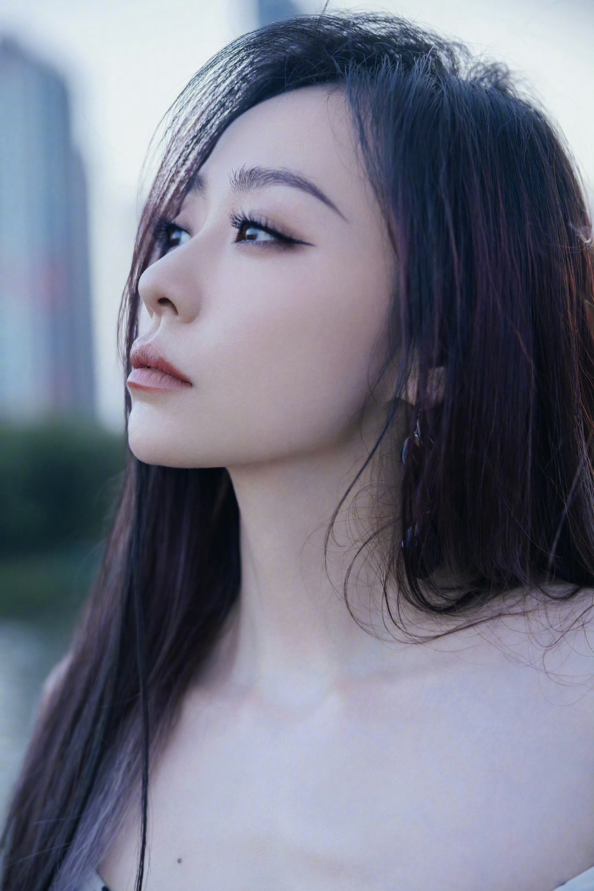 #张靓颖献唱我的梦#张靓颖作为《我的梦》原唱亮相华为见非凡品牌盛典及鸿蒙智行新品