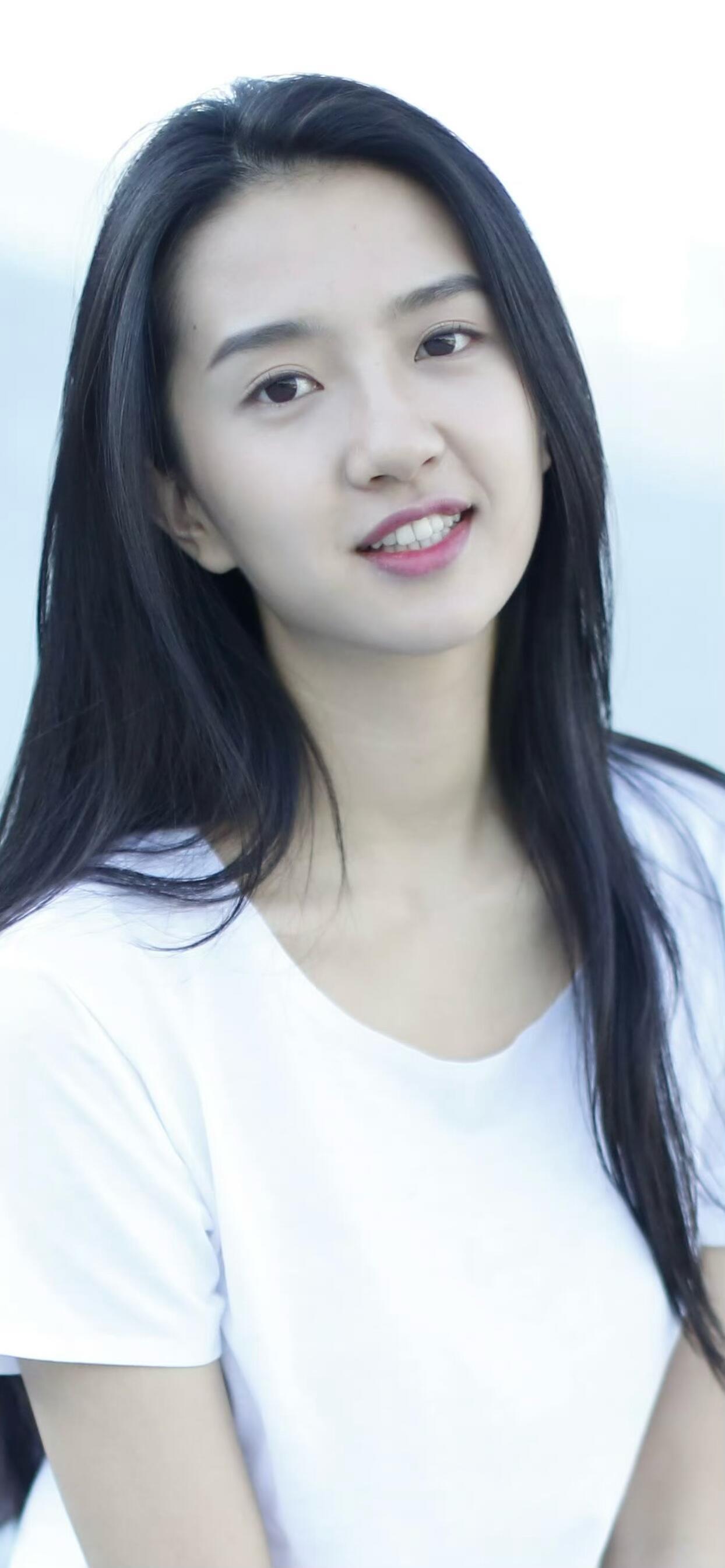 许龄月 把纯欲焊在脸上 