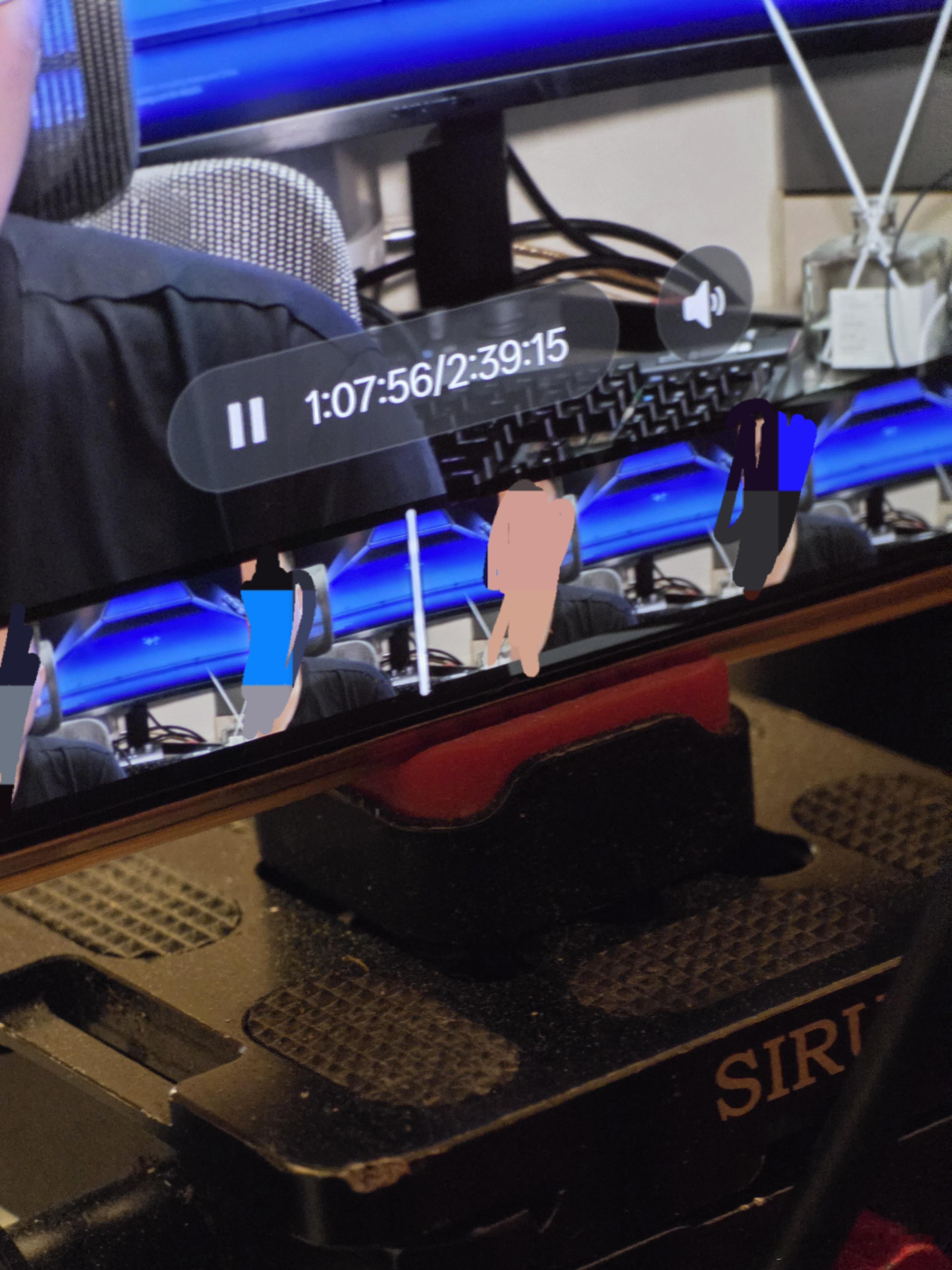 估计会剪到哭死，又是几个不眠夜了看情况把三折叠像米高没一样拆两三期作为系列发吧。