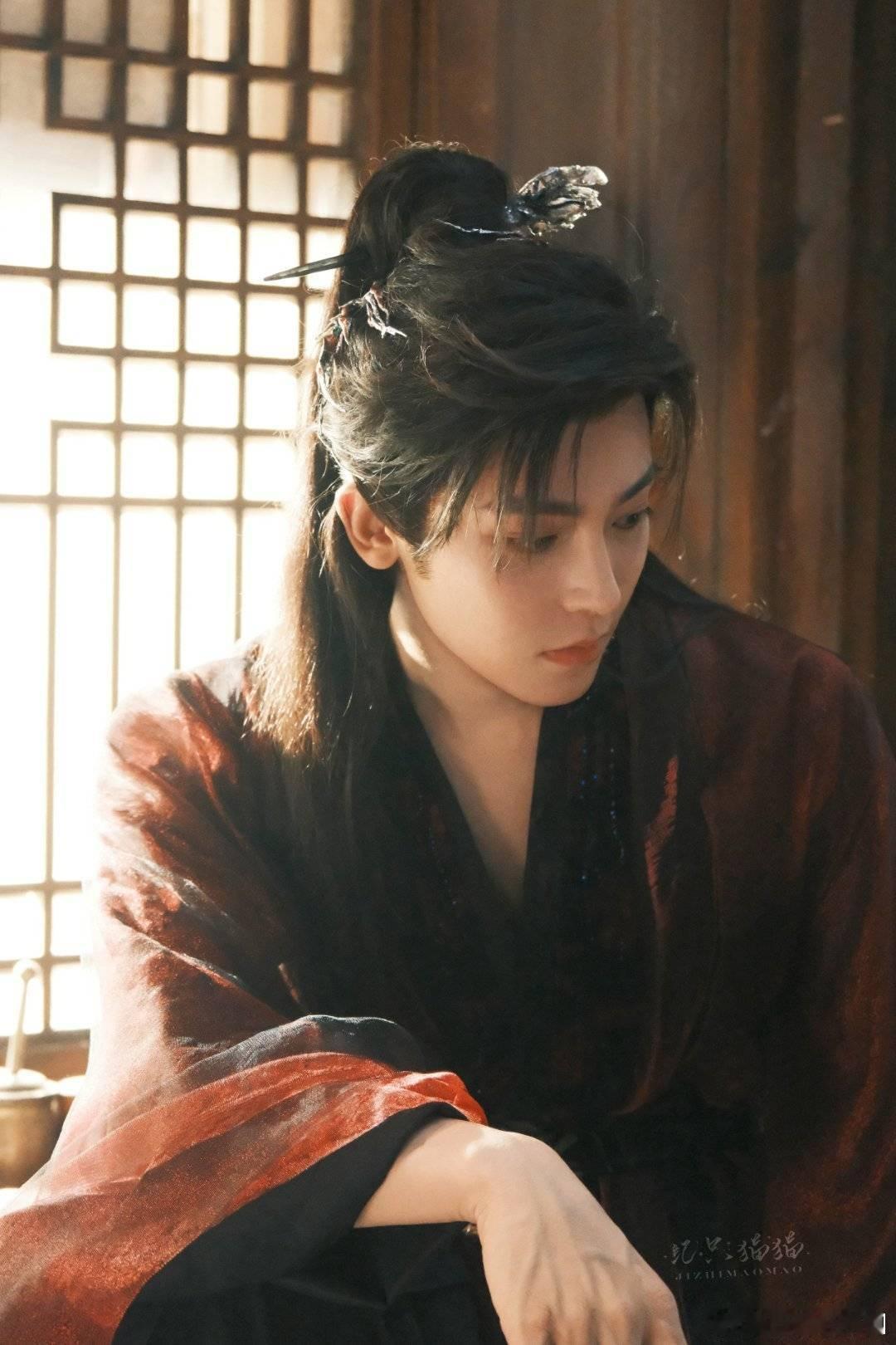 侯明昊《入青云》纪伯宰V榜破9登顶啦🎉🎉！ ​​​