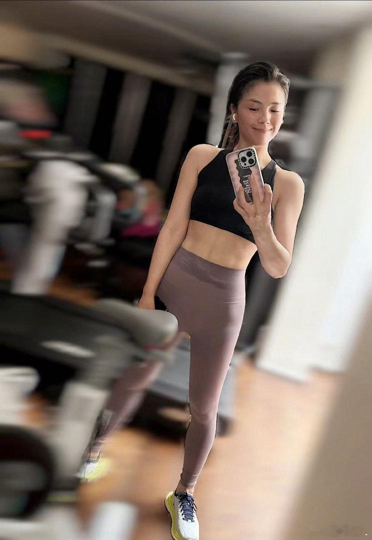刘涛说医美会让人依赖但吃不会百厨大战饿肚子就会情绪烦躁心情不好，直白说出所有人的
