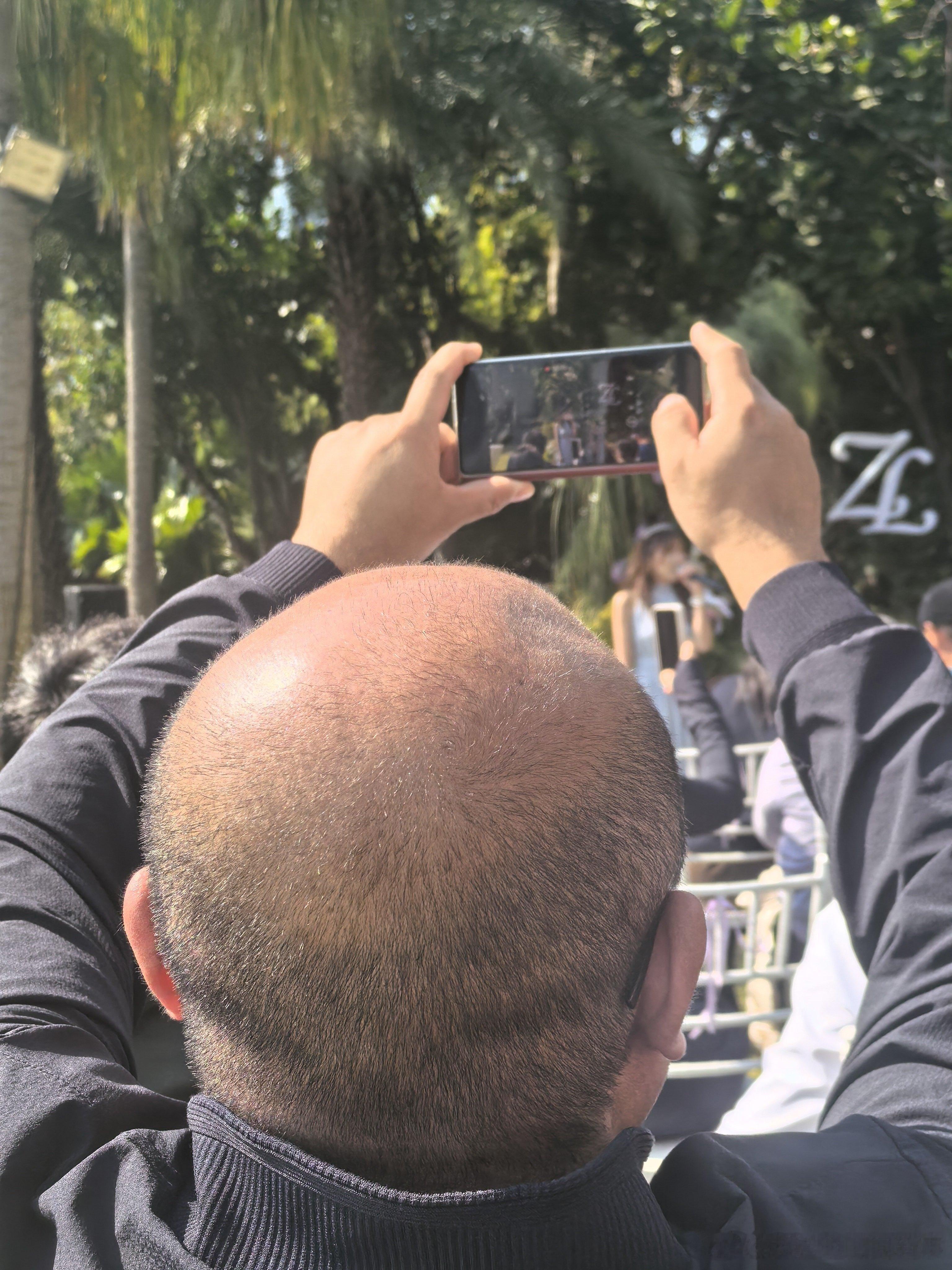 读书 索甲仁波切｜西藏生死书这个世界上不管有什么样的喜悦，完全来自希望别人快乐；