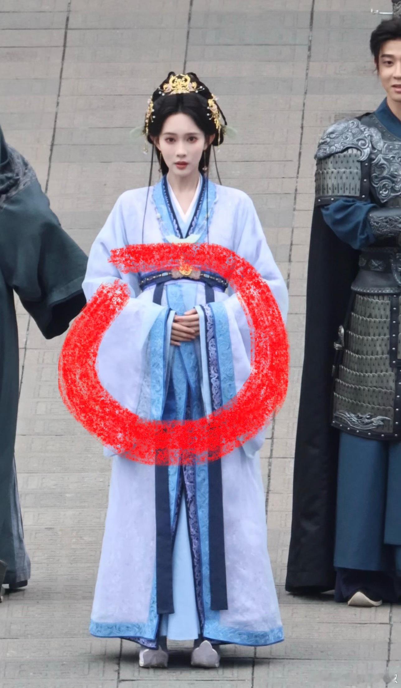 古偶新鲜人设，身怀六甲的太子妃🤔 