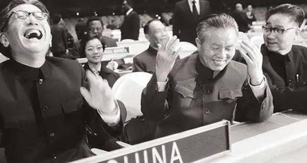 1971年，我国重返联合国，却遭到这个小国强烈反对，26年后，这个国家向联合国求