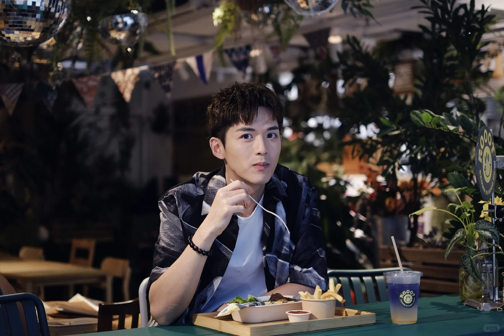 今天晚上节目开播啦！