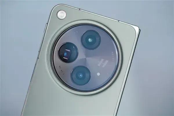 还别说，OPPO Find N3折叠屏还真是多好看的，短短开售3天，好评率不错。