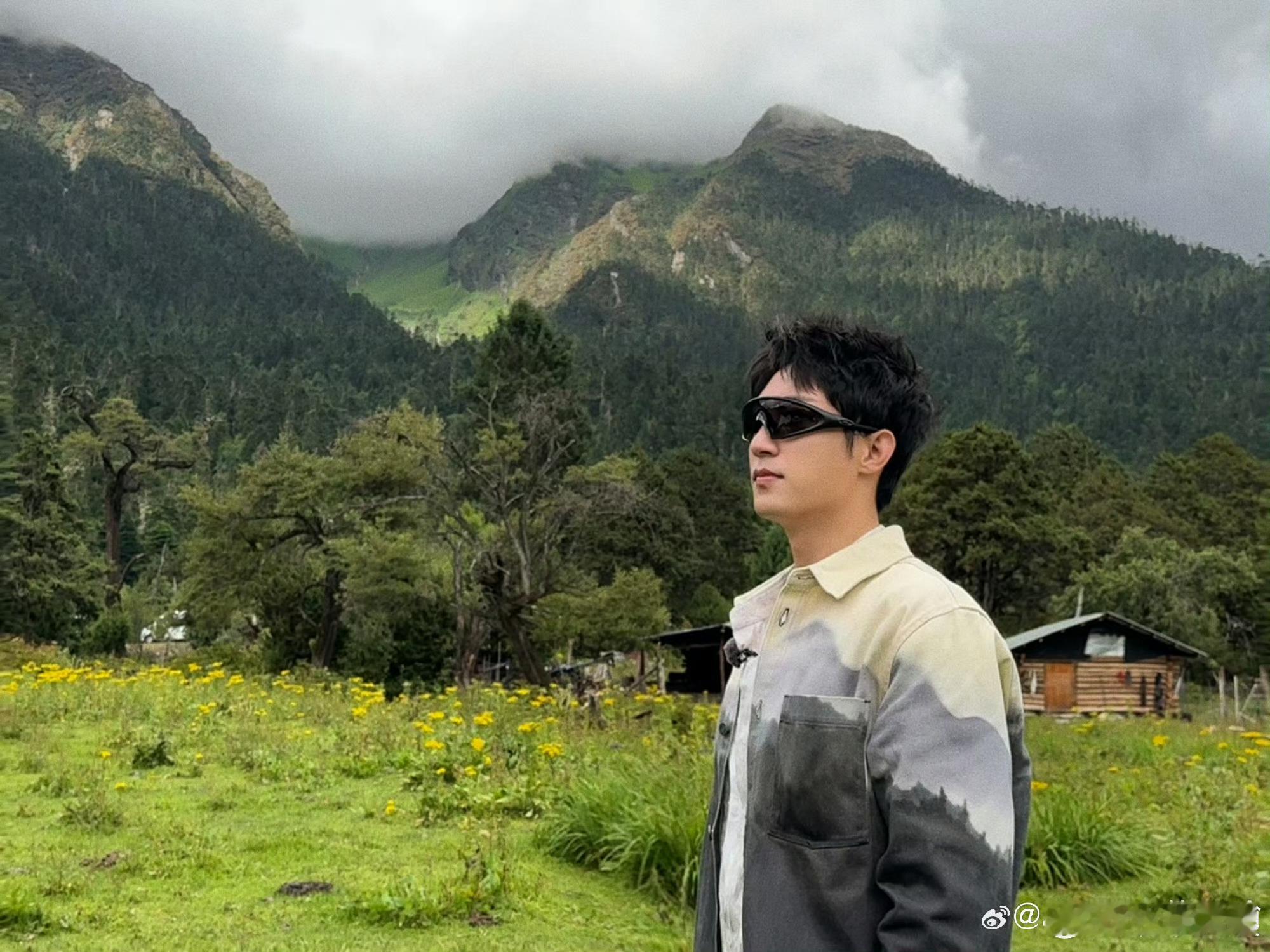 黄景瑜传回近期动态黄景瑜近期见闻九宫格黄景瑜近期见闻，收到了，[鼓掌][鼓掌][