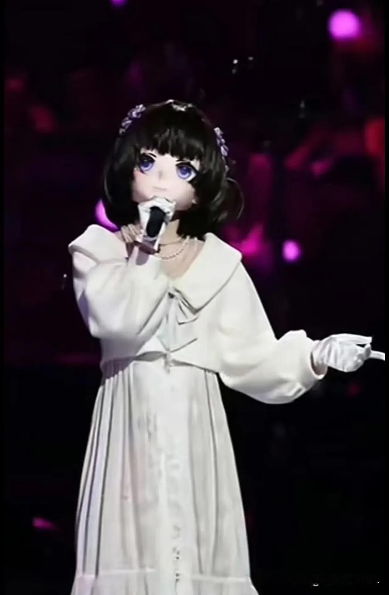 不得不说，旺仔小乔真是厉害！

不露脸开演唱会票价比顶流还贵就算了，现在又引得张