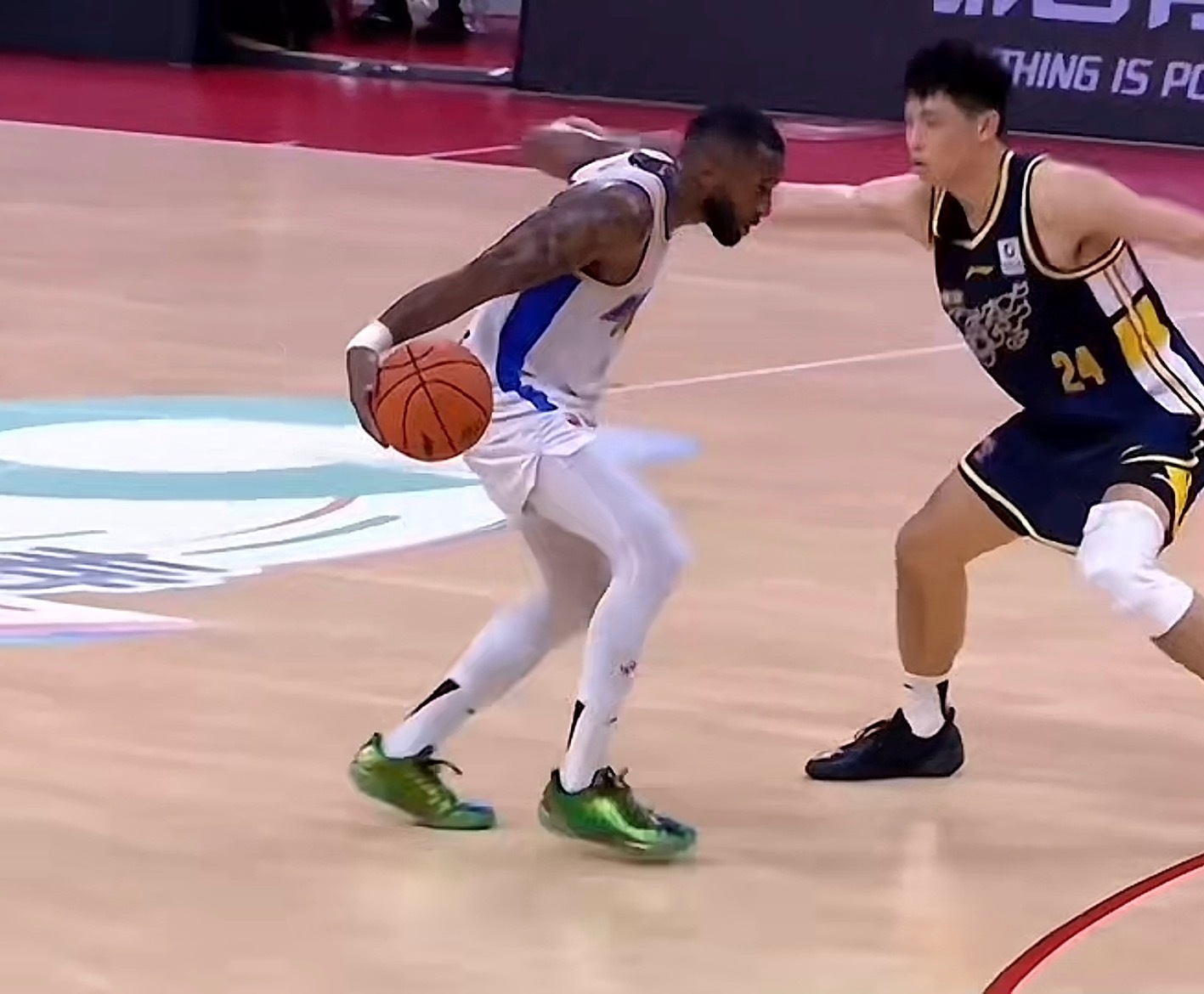 京粤大战NBA级别的绝杀，今天不是杰曼，今天是利拉德 北京男篮绝杀广东男篮杰曼绝