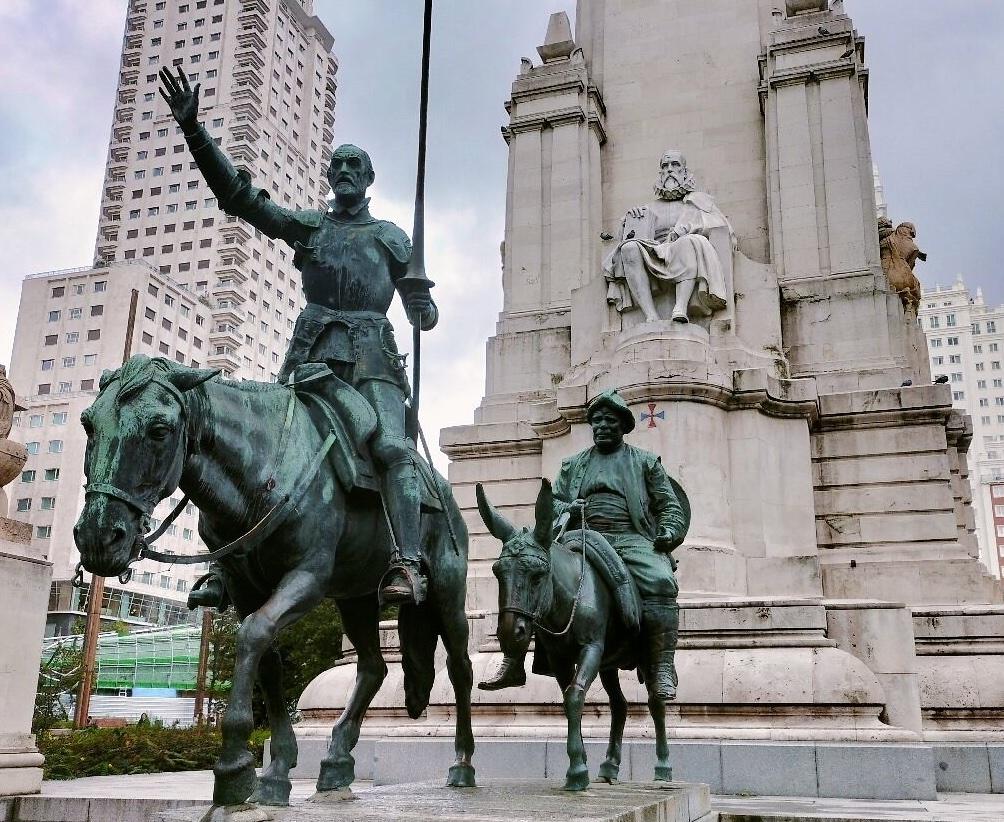 真理或许会被牵强扭曲，却永不破灭；它终会浮于谎言之上，如同油浮于水面。——塞万提