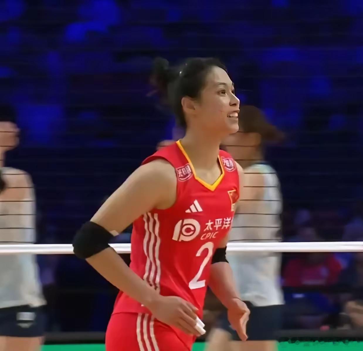 领先的中国女排又犯了不会打球的老毛病！原本以为2：0后，中国女排会趁胜追击，再赢