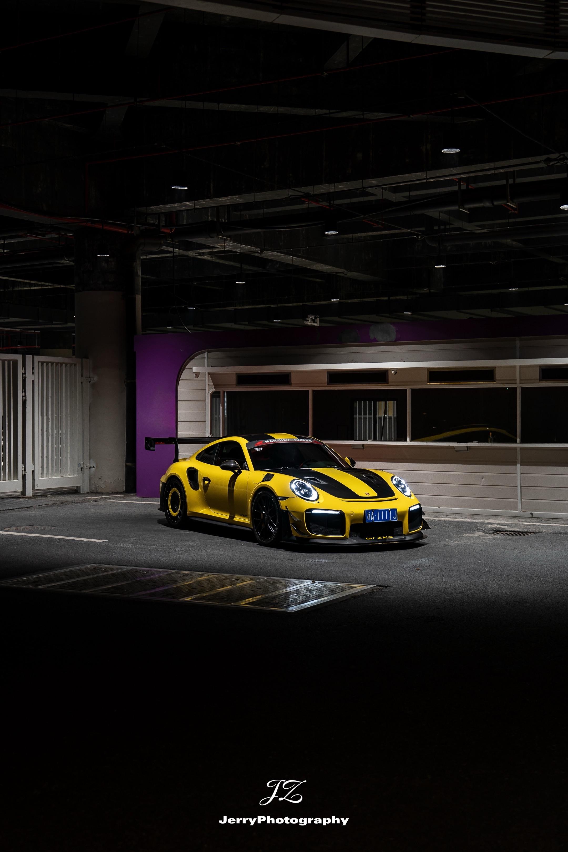 Violence💛。一台几乎到顶的GT2RS，有幸见证它从素车一点一...