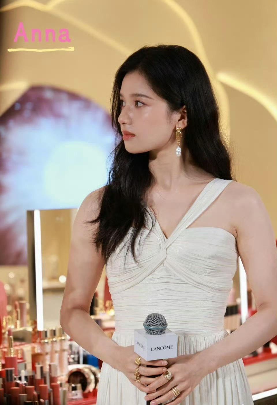 张婧仪100%纯生图，如何呢？ ​​​