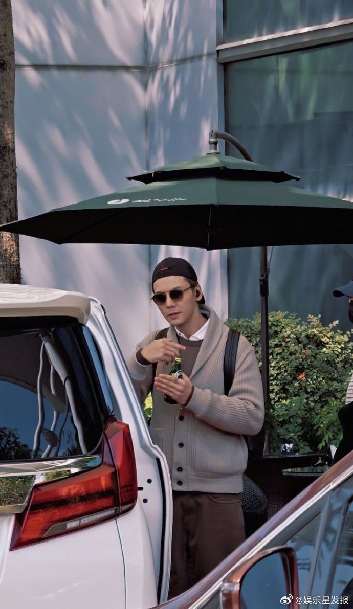 陈伟霆进组爱情慢慢杀死你陈伟霆佛山进组爱情慢慢杀死你终于等到真瓜了！即将进组新剧