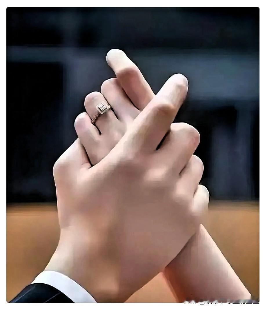辽宁辽阳，一名已婚男子与他人不正当交往期间，对方突发严重身体异常，他未及时拨打1