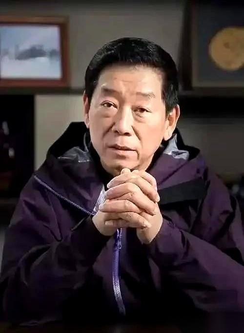 五十多万的牧马人。
二十万的坦克300。
魏建军那哥们儿直接撂了句大实话：性能、