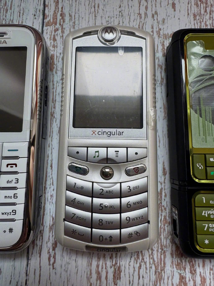 那些传说里，哪个更响亮一些呢？诺基亚6233摩托罗拉E1诺基亚3250 数码科技