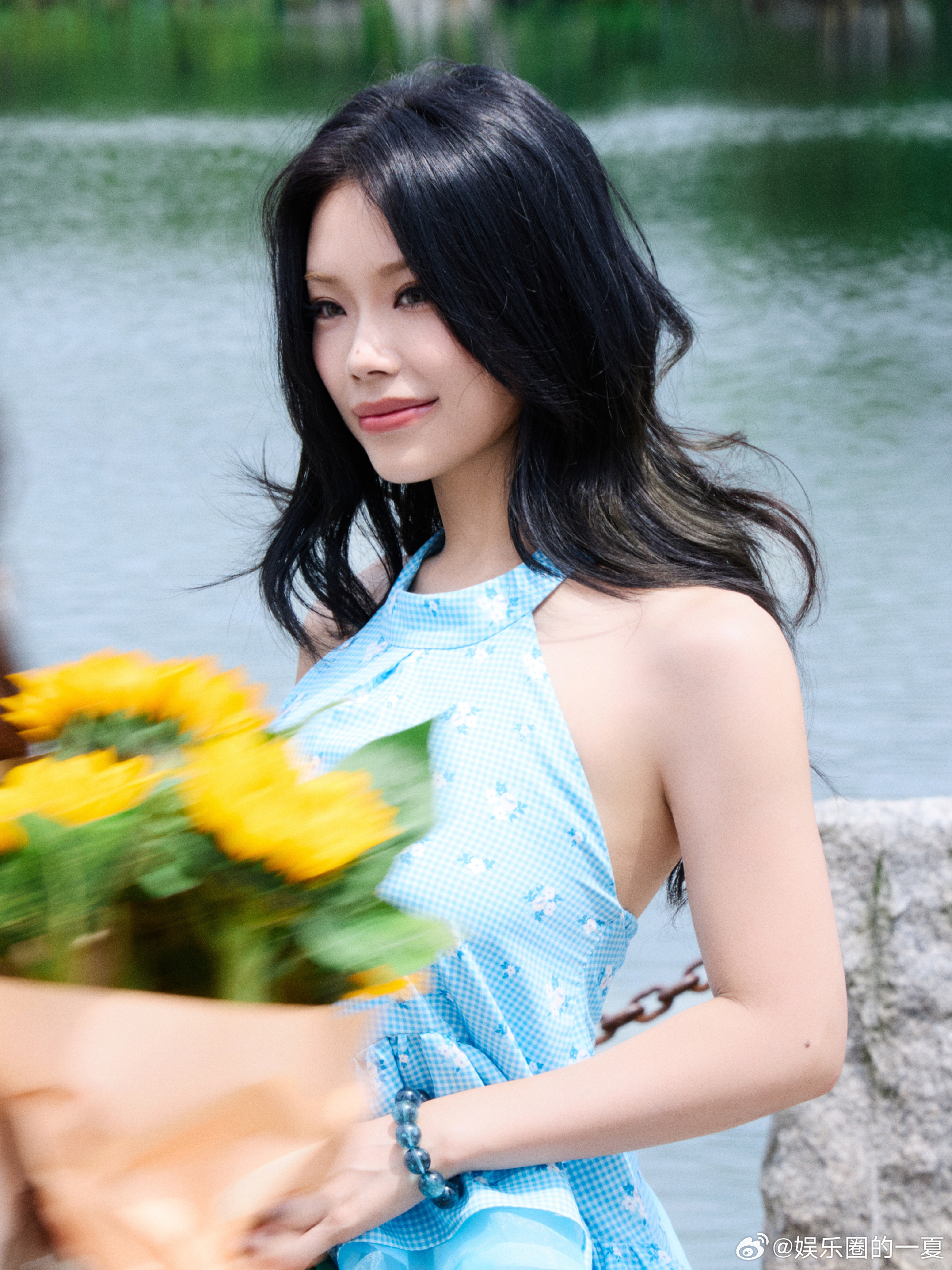 万妮达做饭像坐过山车新说唱战队淘汰赛地狱开局新说唱2025 每次看万妮达在厨房里