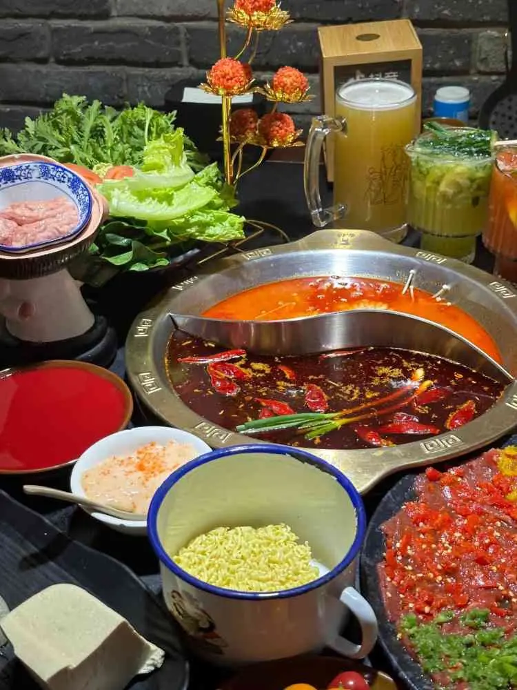 蜀香结义·三国火锅。