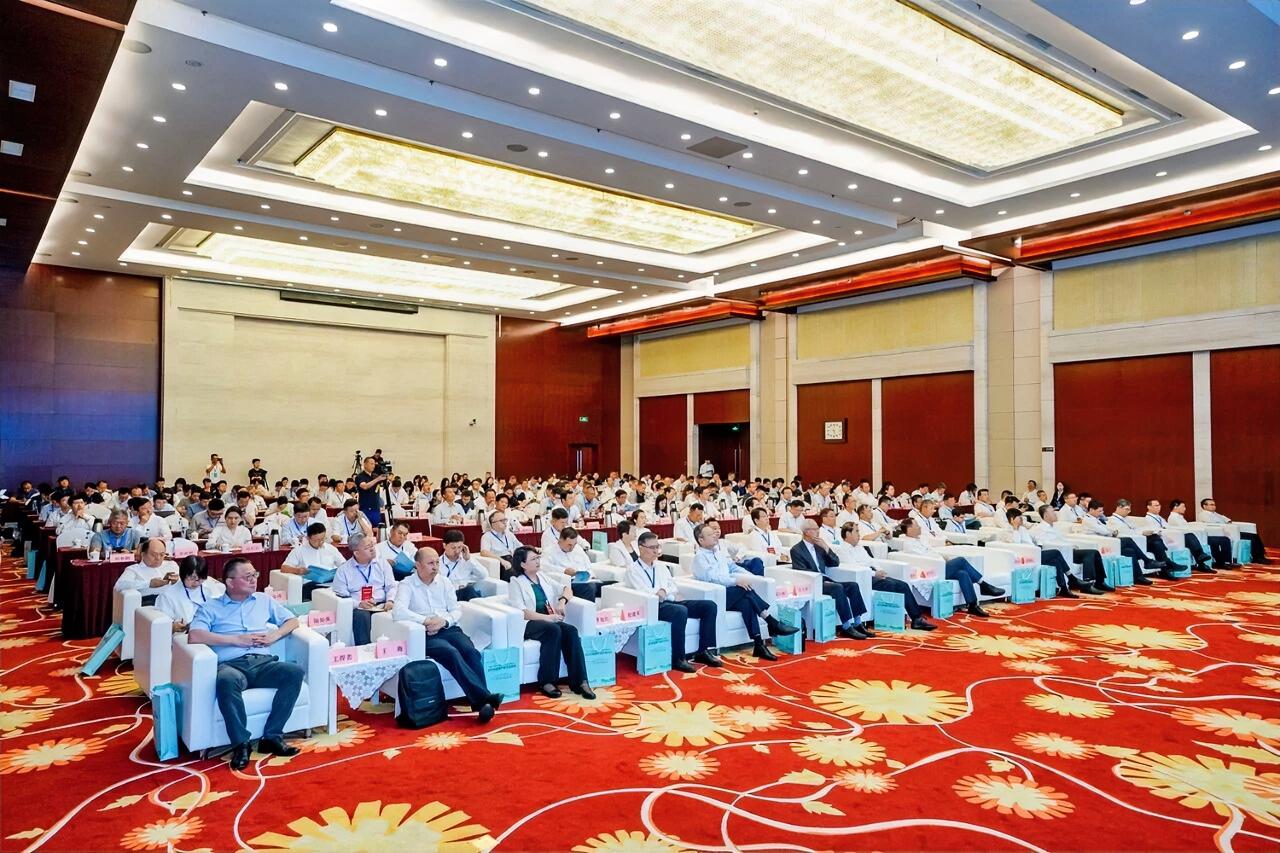 7月25日，由中国企业改革与发展研究主办，中企研能源资源工作委员会、《中国石油石