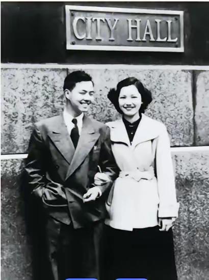 1957年，31岁的李政道简直是人生赢家，爱情事业双丰收，还和杨振宁一同获得“诺
