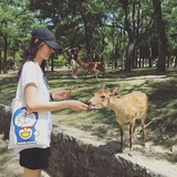 乘浪玩玩美女