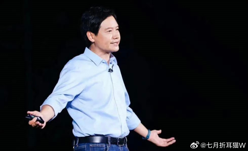 雷军回应小米手机龙虾小米也下场龙虾AI了，目前龙虾最大的问题就是，上手难，安装难