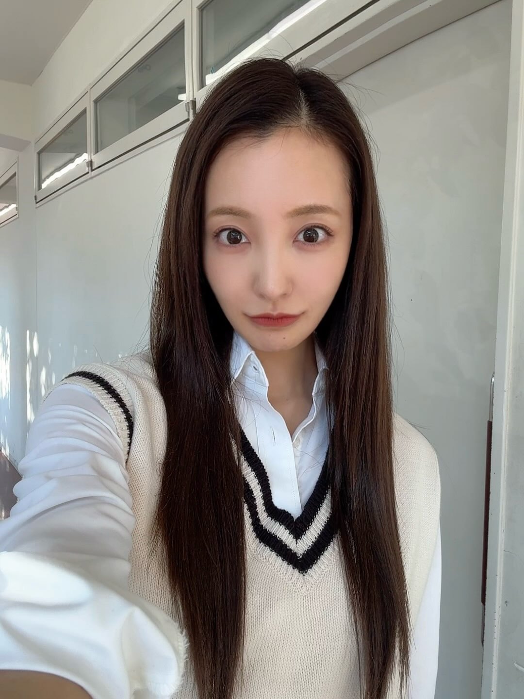 板野友美 260827 ins更新高校生に仲間入りしちゃった🏫今日好き。メンバ