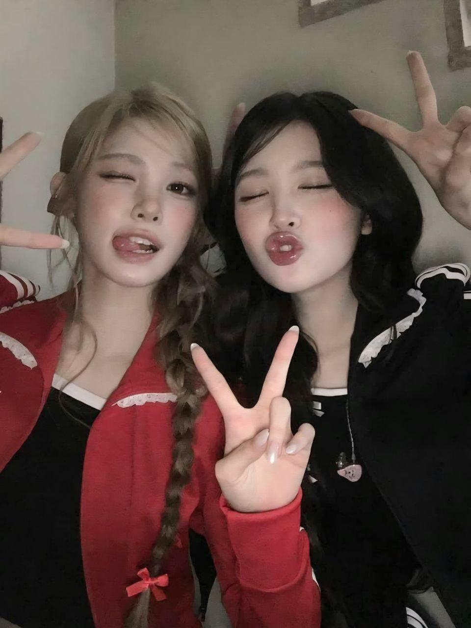 🌻wvs姐姐生日快乐🎉我现在不说也知道我有多喜欢姐姐吧？以后也一直在我身边吧