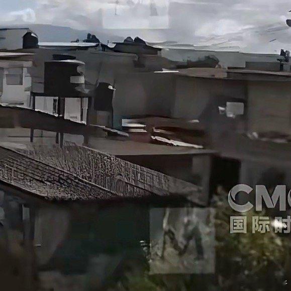 墨西哥一小飞机坠毁多人死亡怎么三天两头～ 