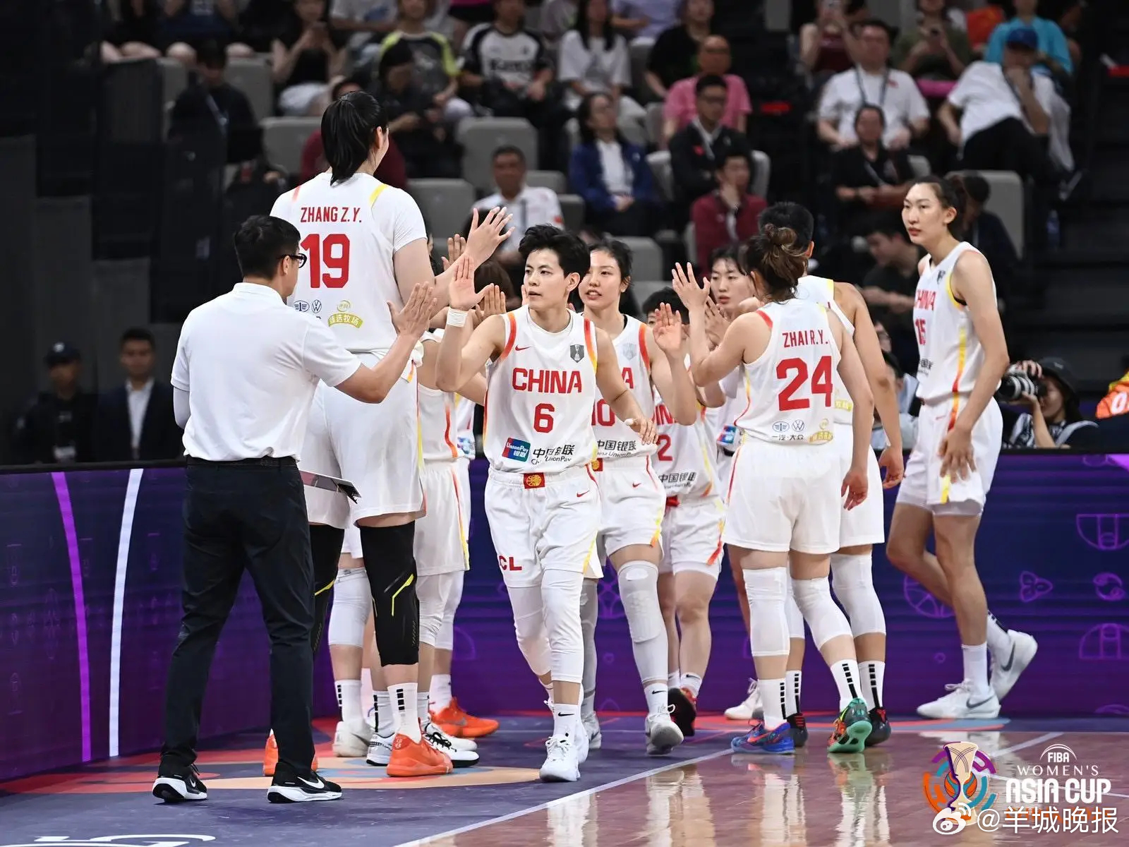 【#中国女篮晋级半决赛##中国女篮vs新西兰女篮#】7月16日，2025女篮亚洲