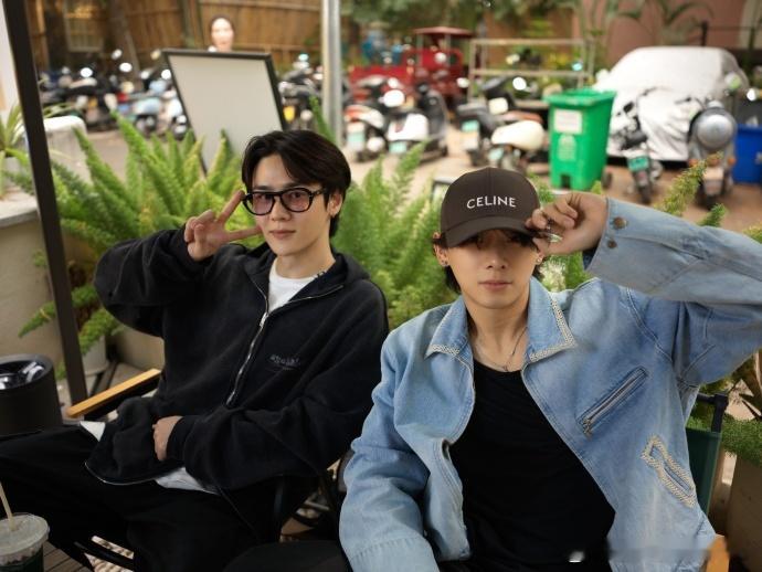 姚琛钱锟合作新歌谁懂，我最喜欢的两个人竟然来了个首度合作，听到新歌的时候也是有着