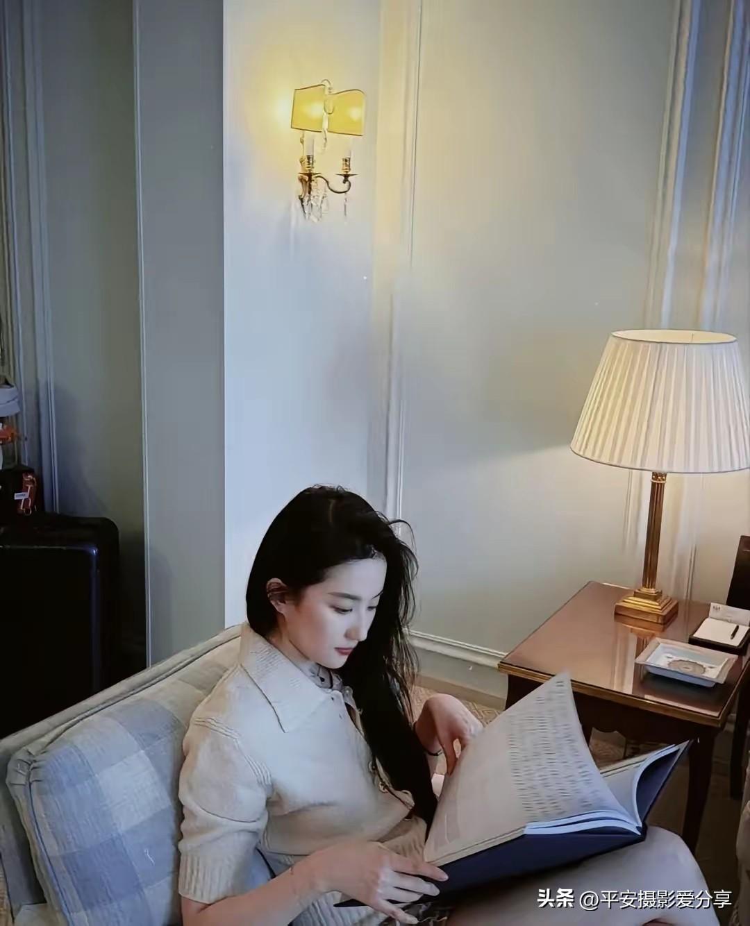 刘亦菲爱读书为什么越善良的女人，越没有人珍惜 刘亦菲为何穿古装yyds 刘亦菲的